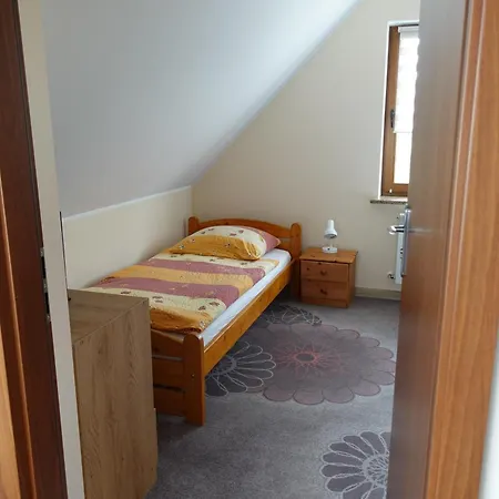 Mala Z Trzema Pokojami Holiday home Krzeszow (Kamienna Gora)